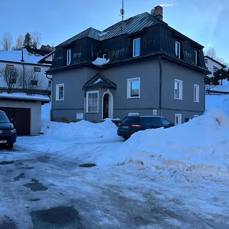 아파트 Za Radnici 6 By Mountain Ways